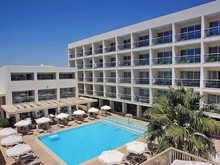 Nelia Gardens, 3*