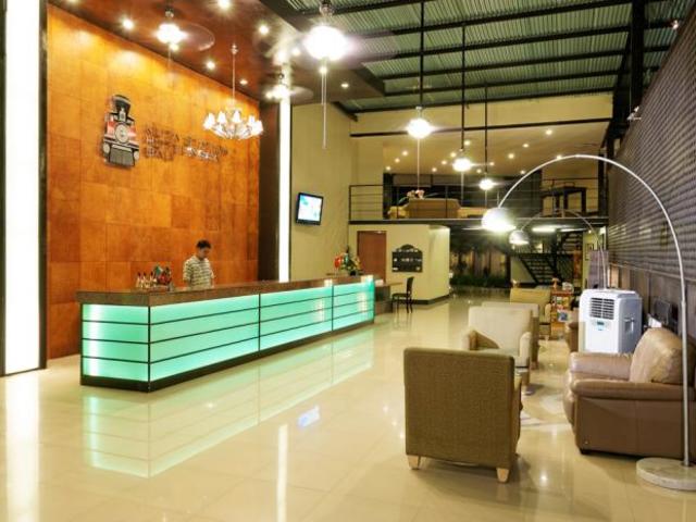 фото отеля Kuta Station Hotel & Spa изображение №5