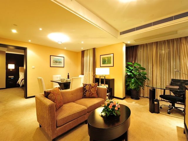фото отеля Lee Gardens Hotel Shanghai (ex. Xuhui International Executive Suites Shanghai) изображение №25