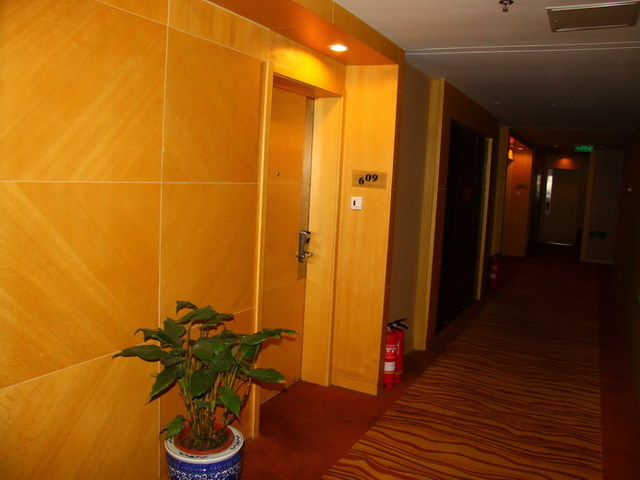 фото Baihuan Hotel изображение №6