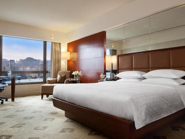 фото отеля Sheraton Hong Kong Hotel & Towers изображение №5