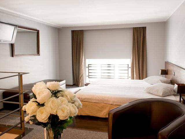 фото Hotel Chambord изображение №6
