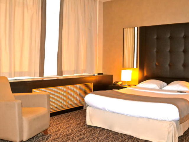 фото Hotel Chambord изображение №14