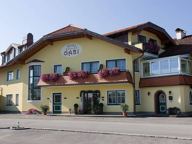 фото Hotel Gabi (ex. Wohlfuhlhotel Gabi - Wals) изображение №54