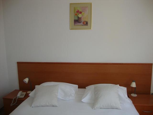 фото отеля Hotel Dujam (ex. Omladinski Hostel) изображение №13