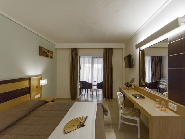 фото Lagomandra Hotel & Spa изображение №70