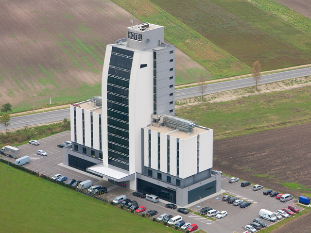 фото отеля Pannonia Tower изображение №5