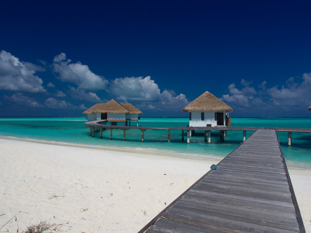 фото Hideaway Beach Resort & Spa (ex. Island Hideaway at Dhonakulhi Maldives Spa Resort and Marina) изображение №38