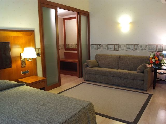 фото отеля Hotel d`Este Milano изображение №17