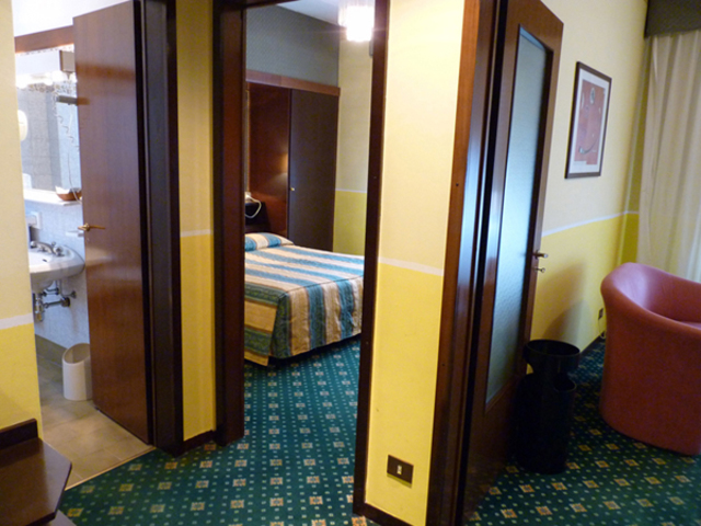 фото Vime Pasteur (ex. Comfort Hotel & Suites Pasteur) изображение №10