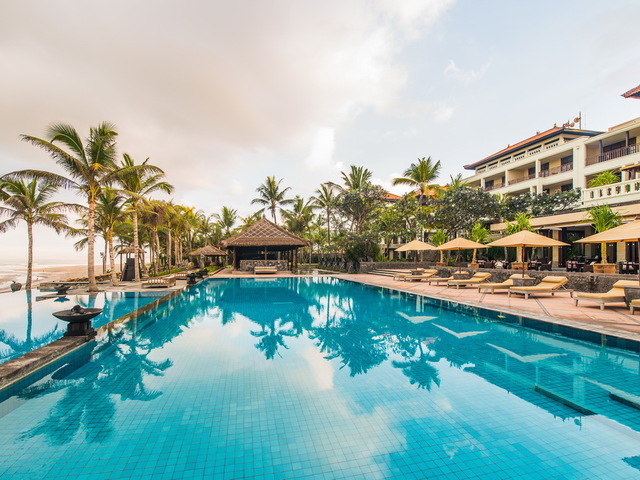 фото отеля The Legian Bali изображение №1