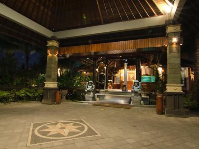фото отеля Kuta Puri Bungalows and Spa изображение №9