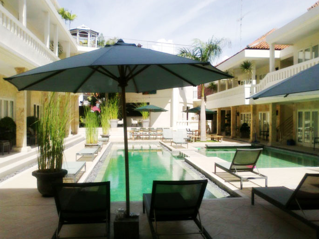 фотографии Bali Court Hotel & Apartments изображение №8