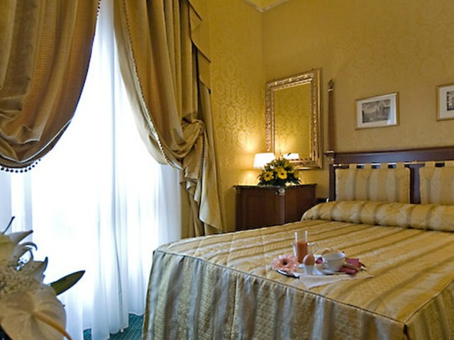 фотографии Hotel Manfredi Suite In Rome изображение №4