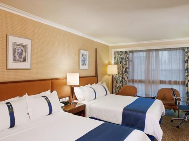 фото Holiday Inn Golden Mile изображение №22