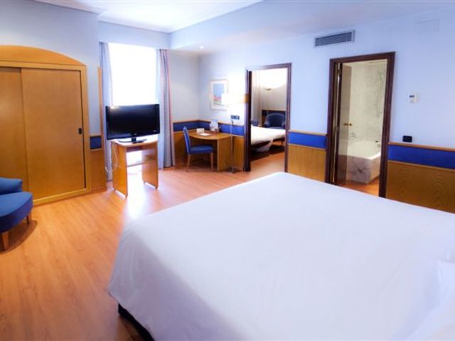 фото Hotel Santos Agumar изображение №22