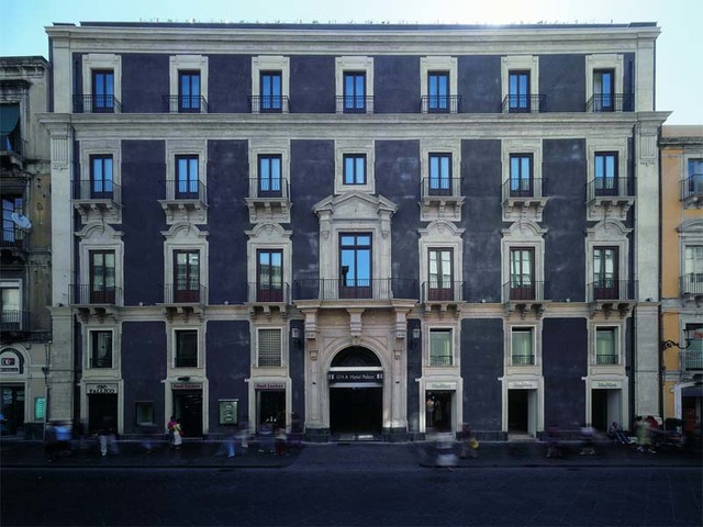 фото отеля Una Hotel Palace изображение №1