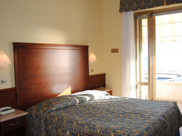 фотографии отеля Hotel Capri & Residence изображение №23