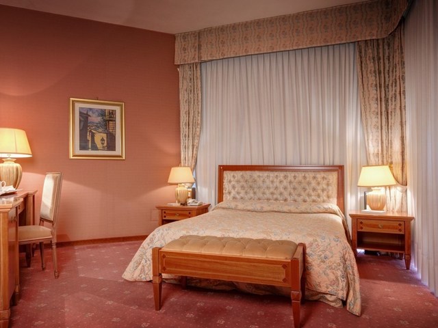 фотографии отеля Borgo Palace изображение №7