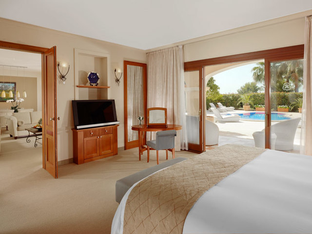 фото The St. Regis Mardavall Mallorca Resort изображение №30