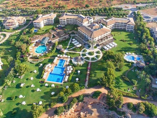 фото отеля The St. Regis Mardavall Mallorca Resort изображение №1
