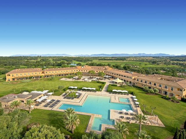 фото отеля Be Live Collection Son Antem (ex. Iberostar Son Antem Golf Resort & Spa; Mallorca Marriott Son Antem Golf Resort & Spa) изображение №1