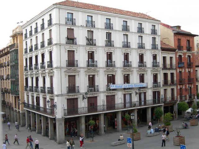 фото отеля Hostal la Perla Asturiana изображение №1