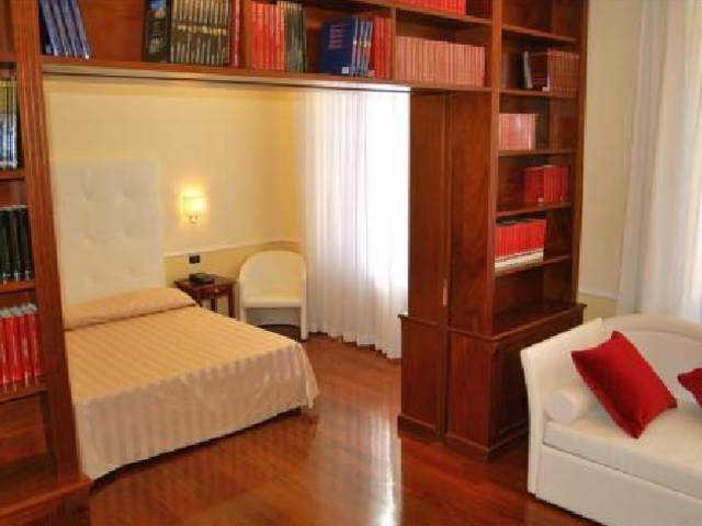 фотографии отеля Ludovisi Luxury Rooms изображение №7