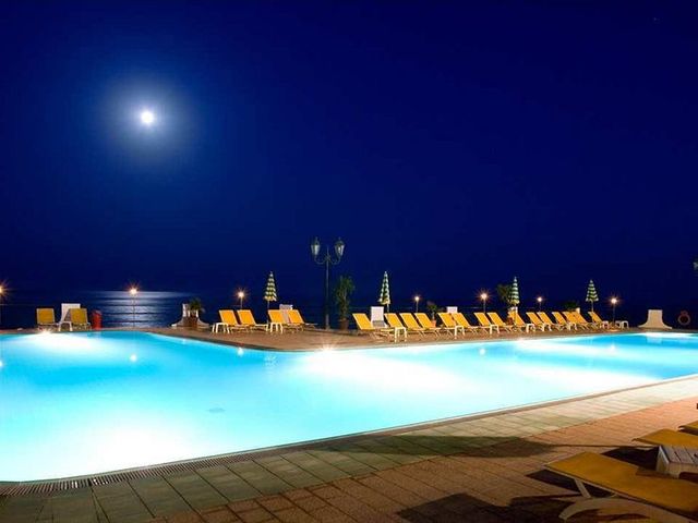 фото отеля Hilton Giardini Naxos (ex. Russott; Marriott Hotel Naxos) изображение №33