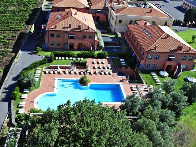 фото отеля Il Picciolo Etna Golf Resort & Spa изображение №1