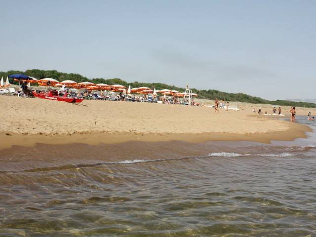 фото Costanza Beach Club изображение №14