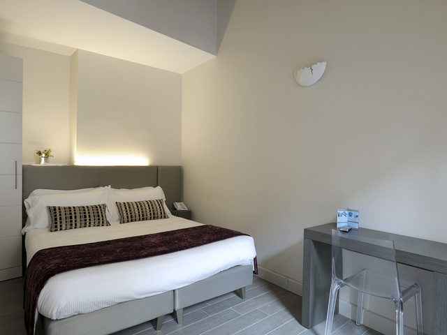 фото Trevi Palace Luxury Apartments изображение №14