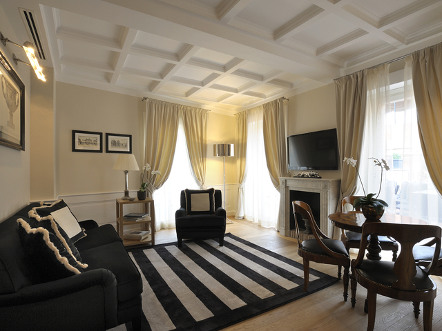 фотографии отеля Trevi Palace Luxury Apartments изображение №15