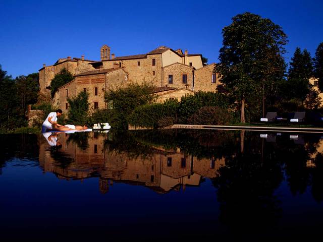 фотографии Castel Monastero изображение №24