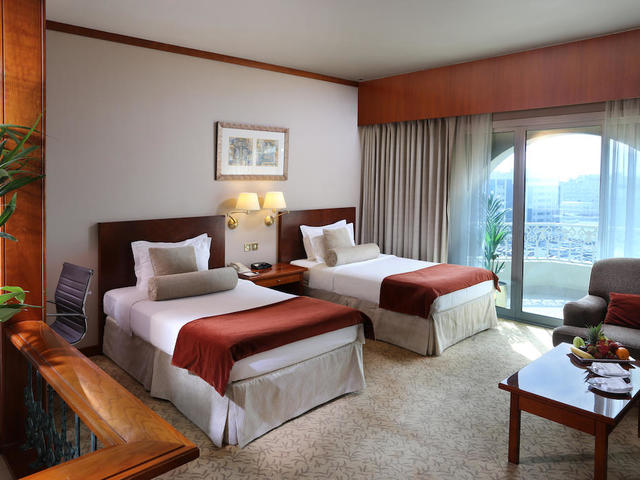 фото Ramada Hotel Dubai изображение №10