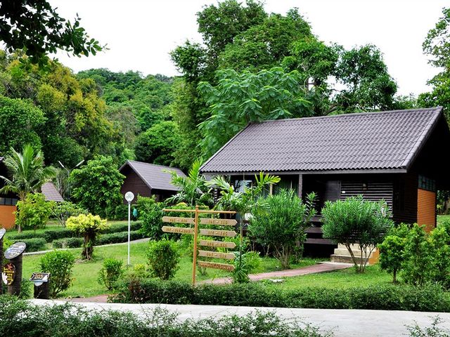 фото отеля Phi Phi Natural Resort изображение №69