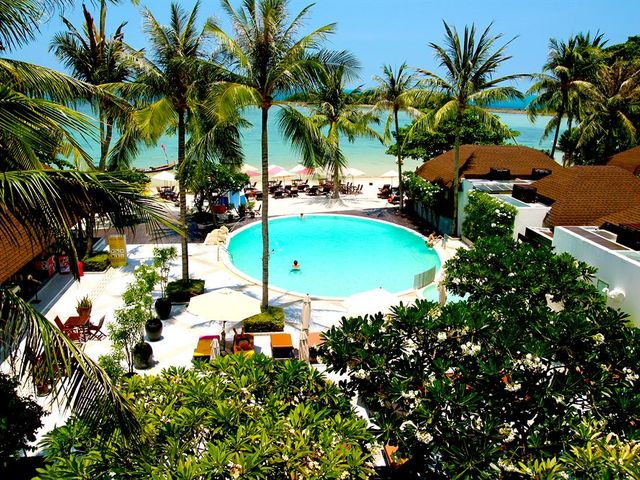 фото отеля Iyara Beach Hotel & Plaza изображение №17