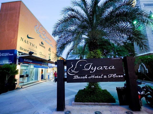 фото отеля Iyara Beach Hotel & Plaza изображение №25
