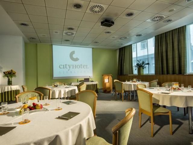 фотографии City Hotel Ljubljana изображение №12