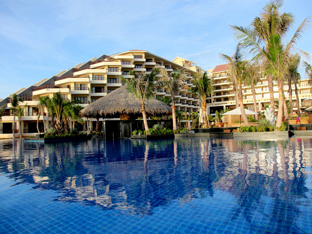 фото отеля Crowne Plaza Da Nang (ex. Silver Shores International Resort) изображение №1
