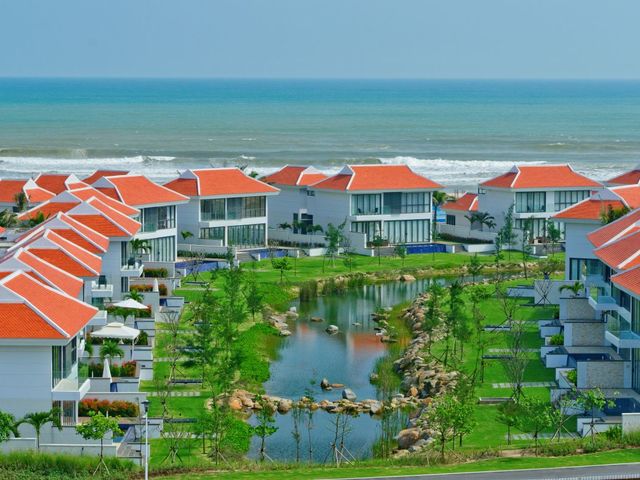 фото отеля The Ocean Villas Da Nang (ex. Vinacapital Danang Resort) изображение №1