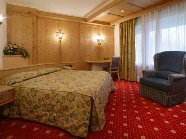 фотографии отеля Alpen Hotel Corona изображение №23