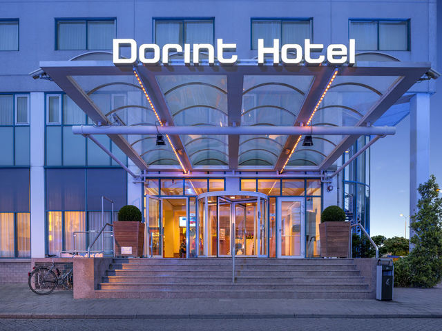 фото отеля Dorint Airport (ex. Novotel Airport) изображение №17