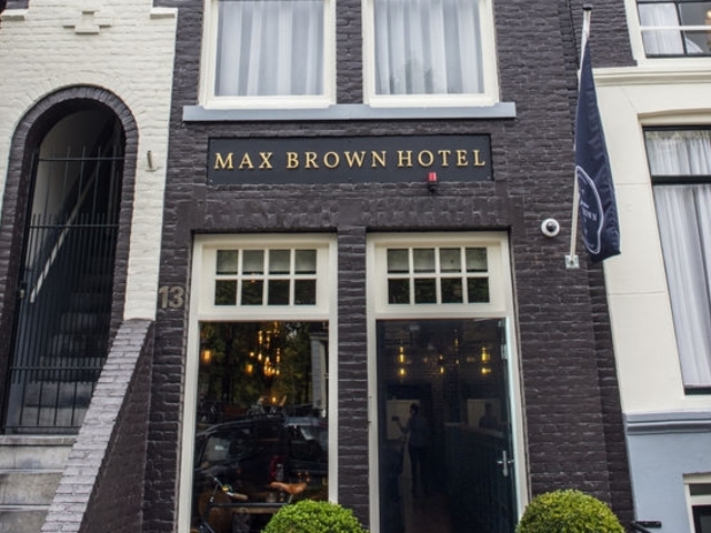 фото Max Brown Hotel Canal District (ex. Chic & Basic Amsterdam) изображение №2