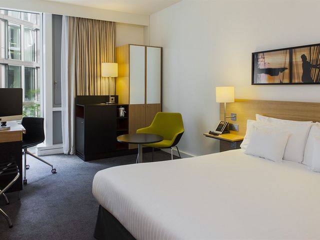 фотографии Doubletree by Hilton Hotel Amsterdam Centraal Station изображение №44