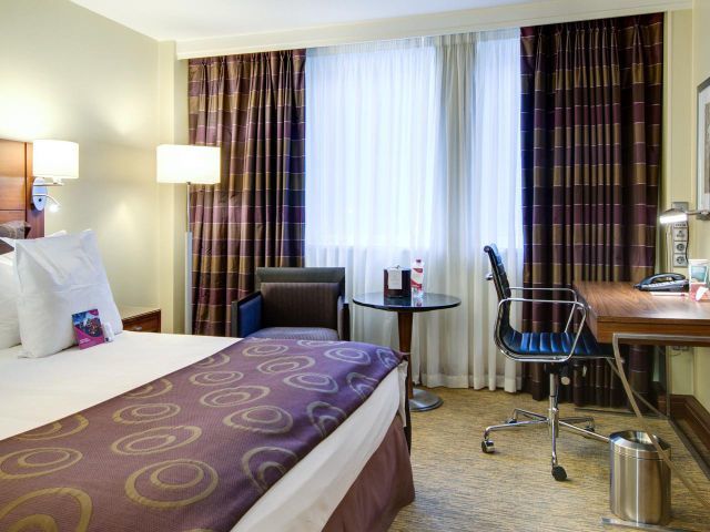 фото отеля Crowne Plaza City Centre изображение №13