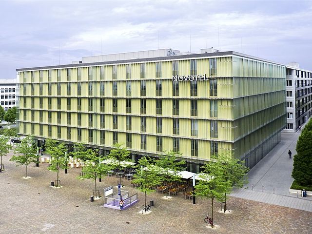 фото отеля Hotel Novotel Muenchen Messe изображение №1