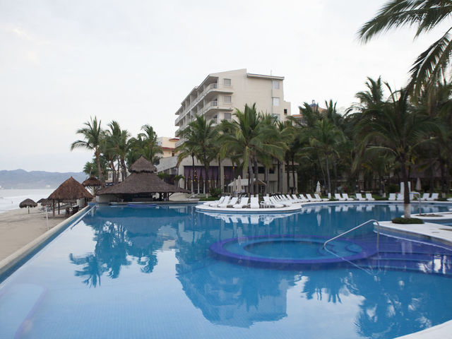 фото отеля Bel Air Collection Resort & Spa Vallarta (ex. Playa del Sol Grand) изображение №1