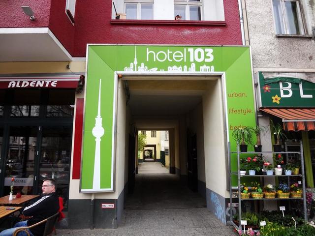 фото отеля Hotel 103 (ex: 4 Youth Schonhauser Allee) изображение №1