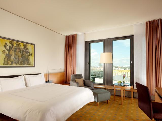 фото Swissotel Berlin изображение №10